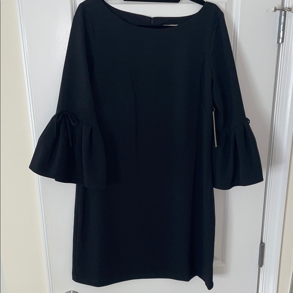 Eliza J Elegant Black Bell Sleeve Dress - Picture 2 of 10